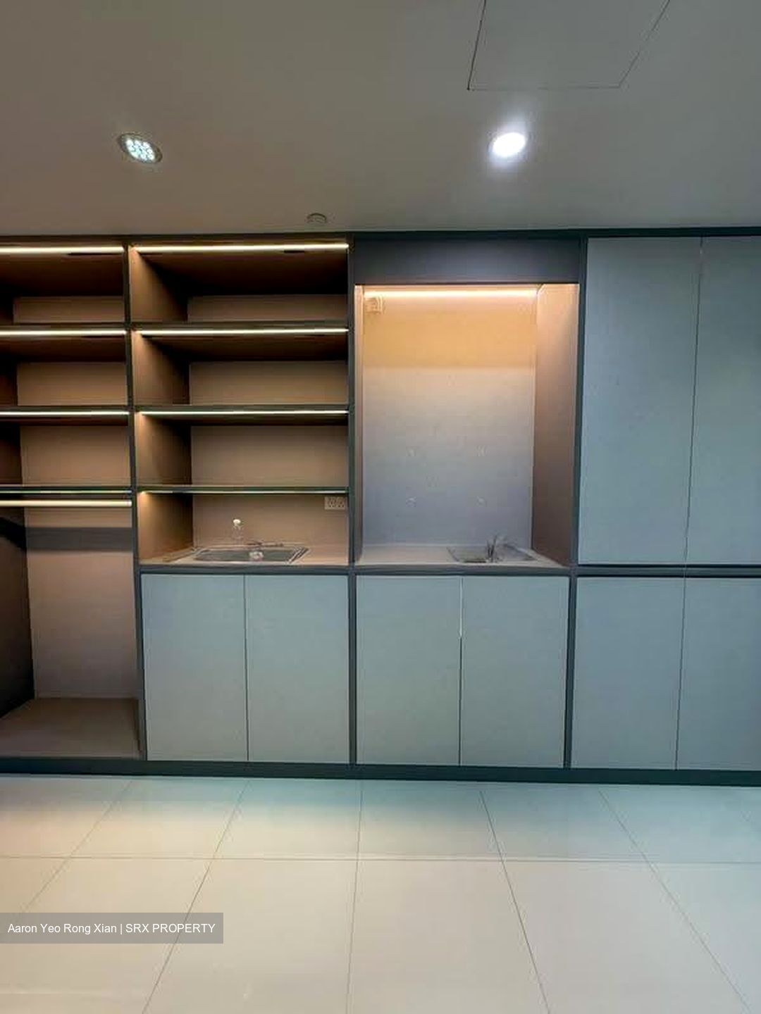 Icon@changi (D14), Shop House #614448861